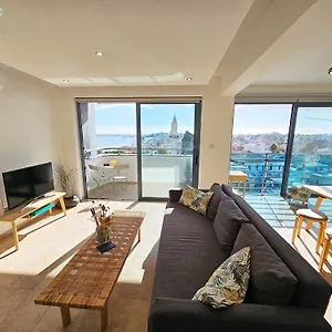 Apartament Dios Ponte Finikoudes Beachfront, Larnaca